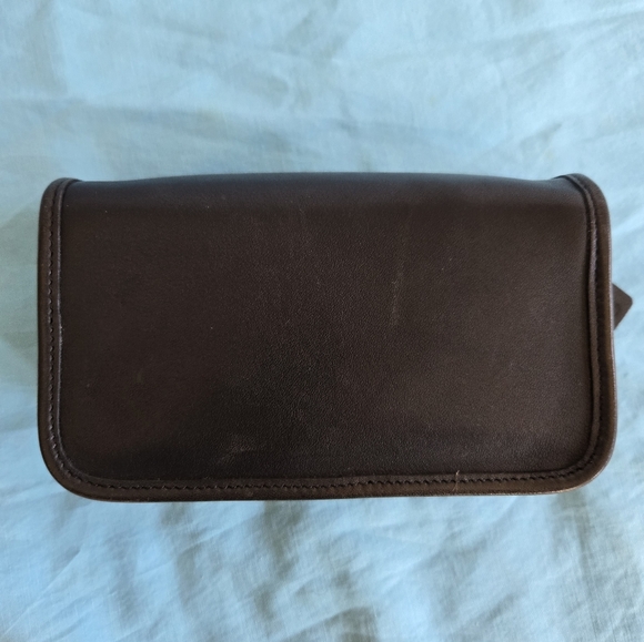 COACH VINTAGE CHUBBY COSMETIC CASE  MAHOGANY LEATHER WITH MIRROR 6925 - Picture 2 of 8